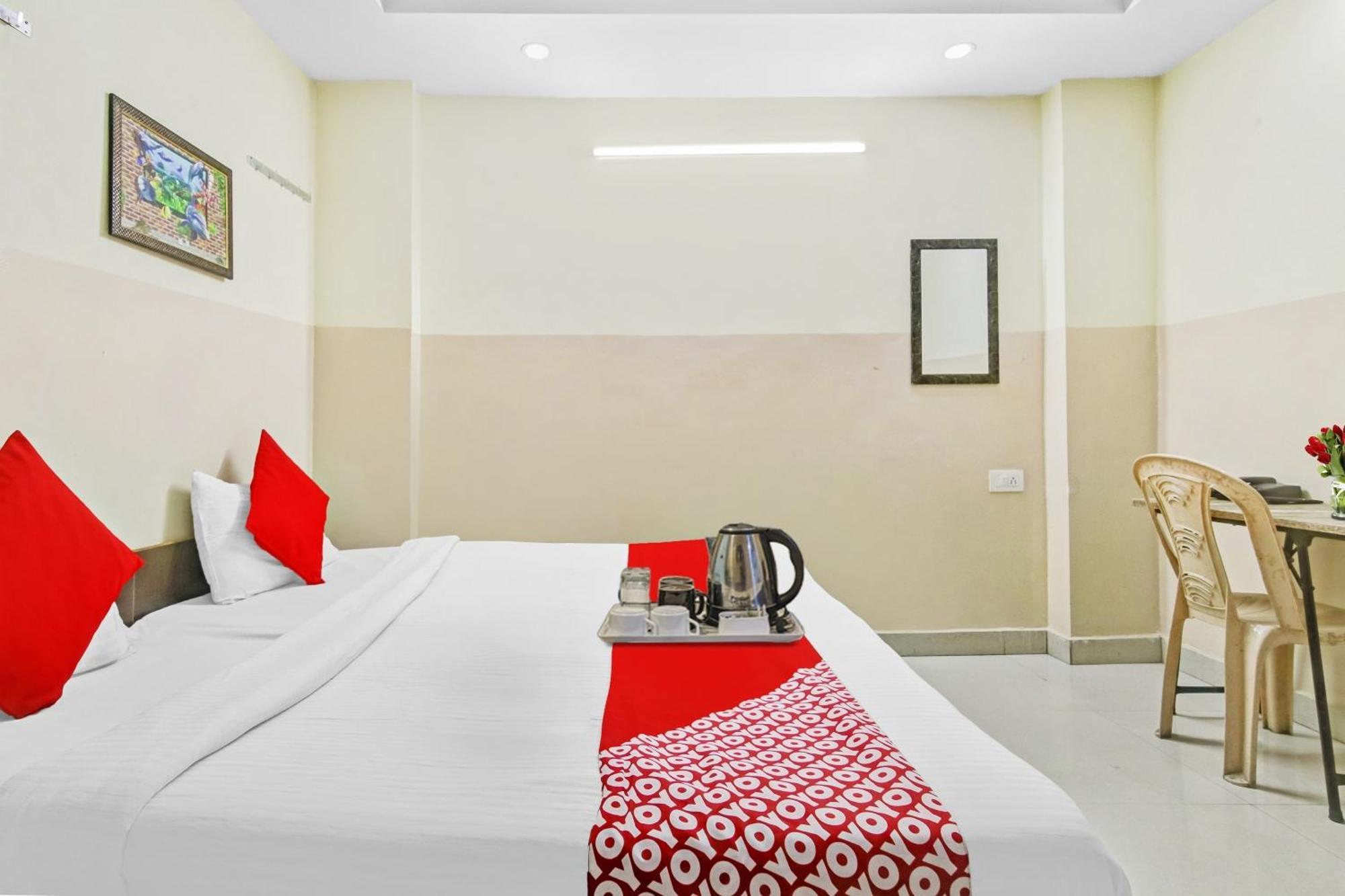 Super Hotel O Royal Green New Delhi Buitenkant foto
