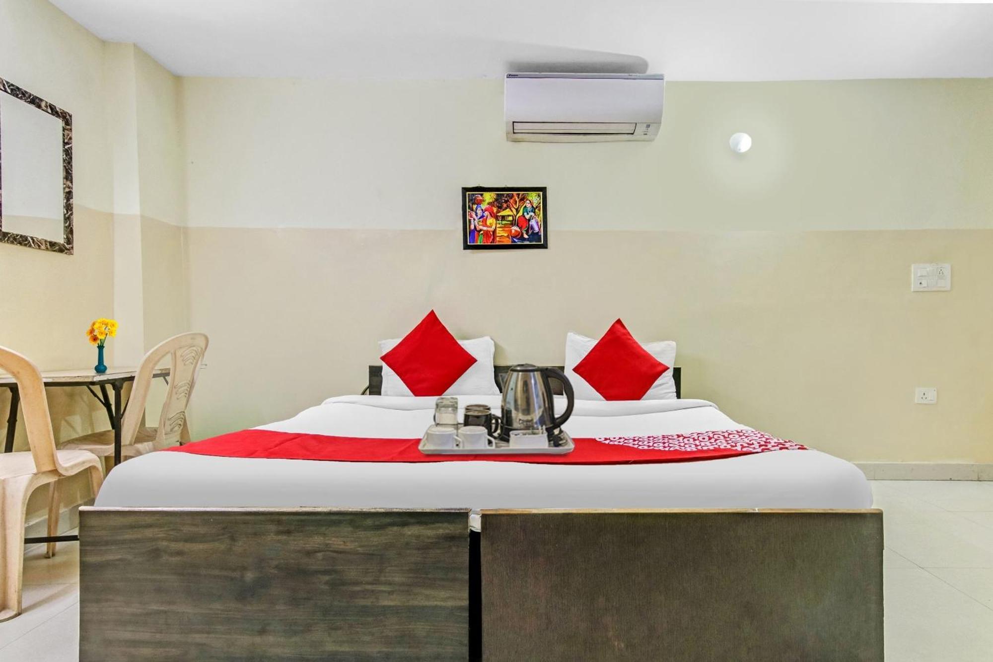Super Hotel O Royal Green New Delhi Buitenkant foto